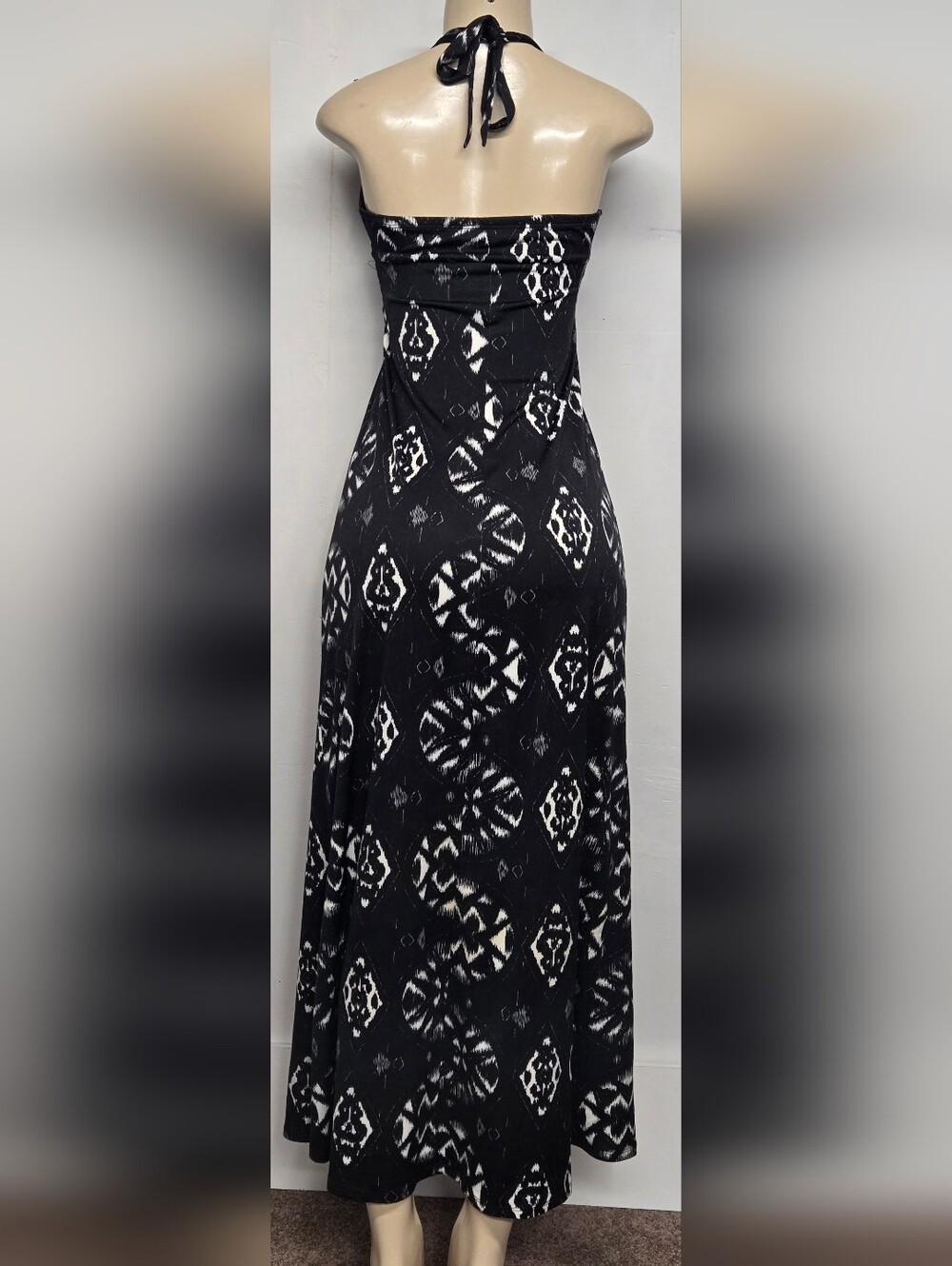 My Michelle S Halter Dress Gown Tie Around Neck Criss Cross Stretch Eyelet Beads - Picture 4 of 6